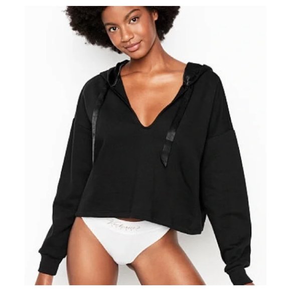 Victoria's Secret Tops - Victoria's Secret Black Cropped Oversized Fleece Logo Hoodie Size Medium
